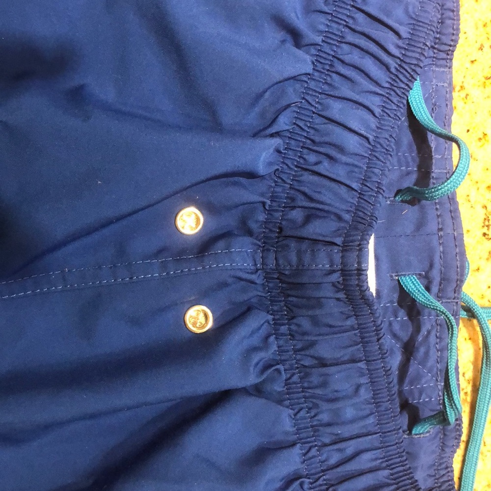 Shorts - Picture 4 of 4